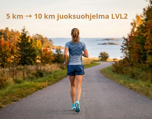 nainen juoksee syksyllä